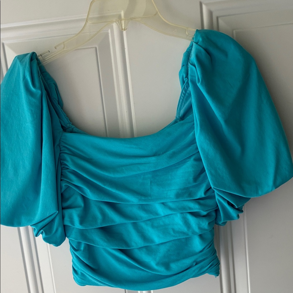 DO+BE Turquoise Puff-Sleeve Ruched Crop Top